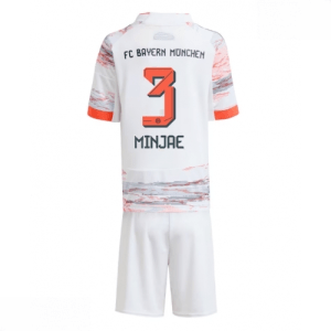 Echipament fotbal Bayern Munich Kim Min-jae #3 Tricou Deplasare 2025-26 pentru copii set fotbal