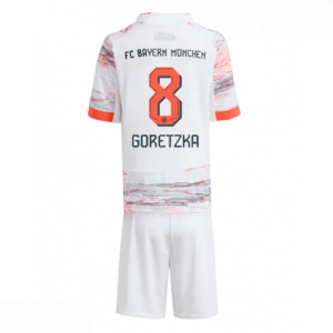 Echipament fotbal Bayern Munich Leon Goretzka #8 Tricou Deplasare 2025-26 pentru copii set fotbal