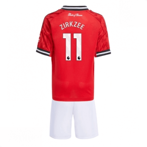 Echipament fotbal Manchester United Joshua Zirkzee #11 Tricou Acasa 2025-26 pentru copii + șort