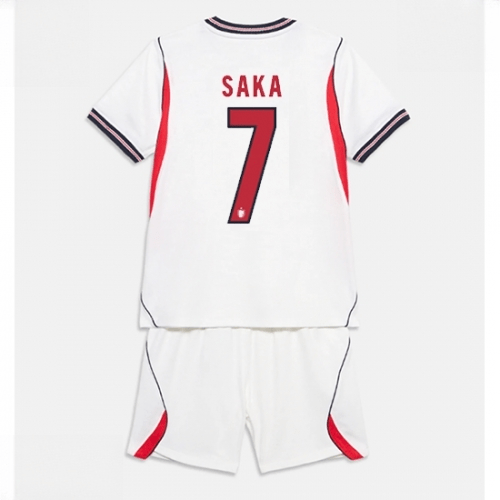 Echipament fotbal Anglia Bukayo Saka #7 Tricou Acasa Mondial 2026 pentru copii şi pantaloni 1 Echipament fotbal Anglia Bukayo Saka #7 Tricou Acasa Mondial 2026 pentru copii şi pantaloni