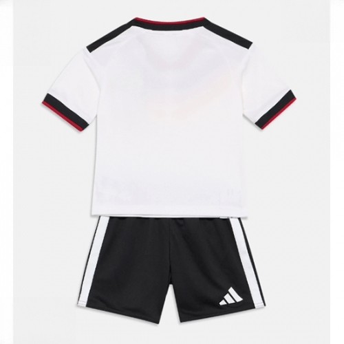 Echipament fotbal Germania Tricou Acasa Mondial 2026 pentru copii şi pantaloni 2 Echipament fotbal Germania Tricou Acasa Mondial 2026 pentru copii şi pantaloni - imagine 2