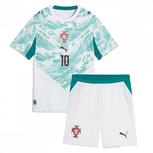 Echipament fotbal Portugalia Bernardo Silva #10 Tricou Deplasare Mondial 2026 pentru copii şi pantaloni 2 Echipament fotbal Portugalia Bernardo Silva #10 Tricou Deplasare Mondial 2026 pentru copii şi pantaloni - imagine 2