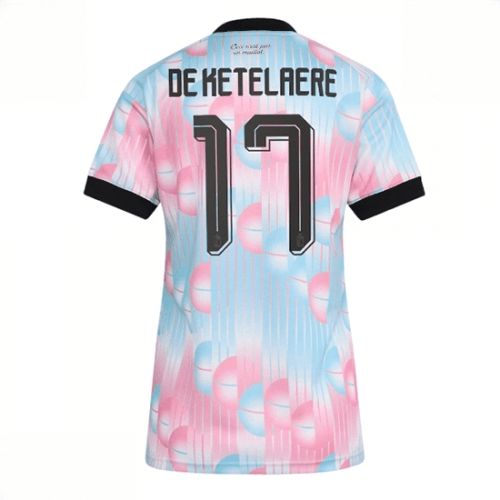 Echipament fotbal Belgia Charles De Ketelaere #17 Tricou Deplasare Mondial 2026 pentru femei maneca scurta 1 Echipament fotbal Belgia Charles De Ketelaere #17 Tricou Deplasare Mondial 2026 pentru femei maneca scurta