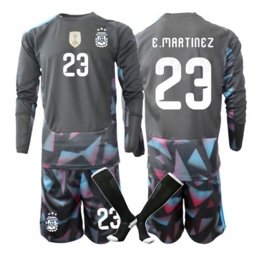 Echipament fotbal Argentina Emiliano Martinez #23 Portar Tricou Acasa Mondial 2026 pentru copii maneca lunga (+ Pantaloni scurti) 1 Echipament fotbal Argentina Emiliano Martinez #23 Portar Tricou Acasa Mondial 2026 pentru copii maneca lunga (+ Pantaloni scurti)
