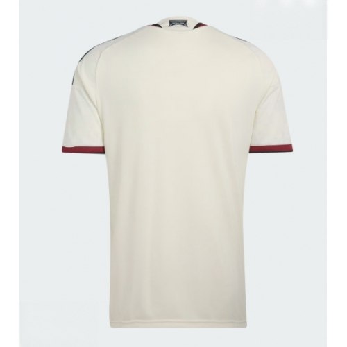 Echipament fotbal Manchester United Tricou Treilea 2026-27 pentru bărbați 2 Echipament fotbal Manchester United Tricou Treilea 2026-27 pentru bărbați