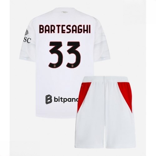 Ieftine Echipament fotbal AC Milan Davide Bartesaghi #33 Tricou Deplasare 2026-27 pentru copii şi pantaloni 1 Ieftine Echipament fotbal AC Milan Davide Bartesaghi #33 Tricou Deplasare 2026-27 pentru copii şi pantaloni
