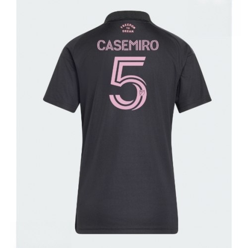Echipament fotbal Inter Miami Casemiro #5 Tricou Deplasare 2026-27 pentru femei pentru bărbați 1 Echipament fotbal Inter Miami Casemiro #5 Tricou Deplasare 2026-27 pentru femei pentru bărbați
